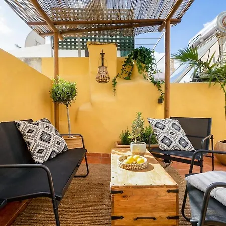 Semesterbostad Maisonette In Center Of Chania With Roofgarden! *