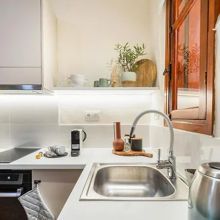 Maisonette In Center Of Chania With Roofgarden! 度假居 干尼亞